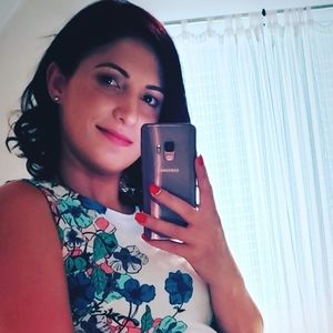 Meet your Posher, Isabel